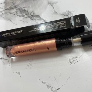 NWT Laura Mercier caviar chrome veil: crystal rose 
Never used 
Still in box